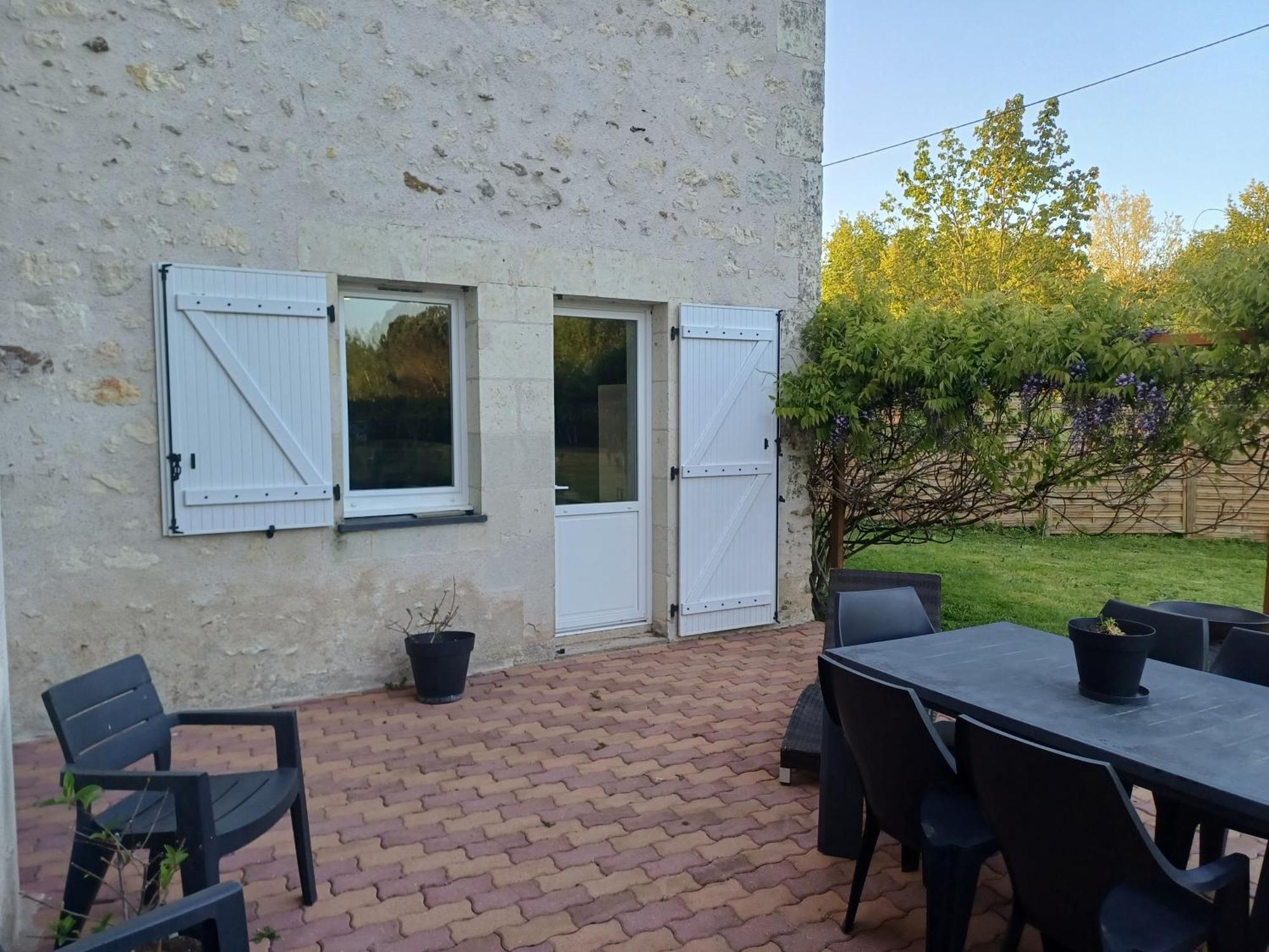 La Grange Des Roisnes Bed and Breakfast Longué Exteriör bild